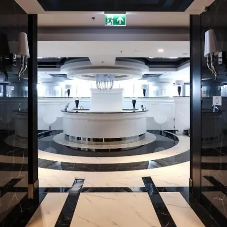 Hanza Tower Downtown 20 Pool & Jacussi & Sauna * Stettin